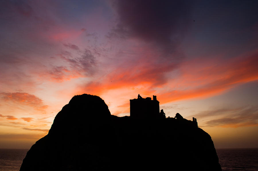 Dunottar Castle sunrise Photograph by David Ross