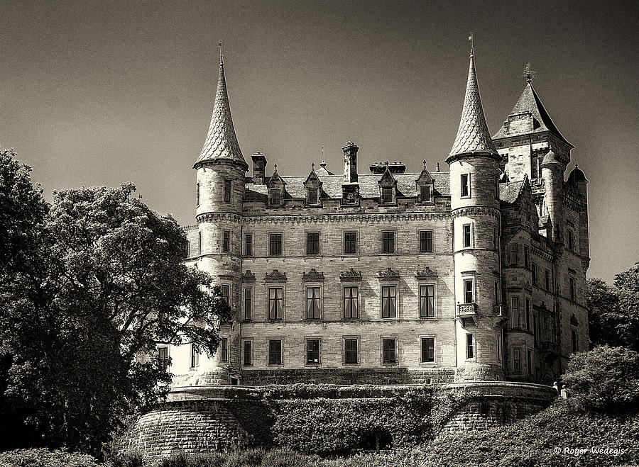 Castle Photograph - Dunrobin Castle Scotland by Roger Wedegis