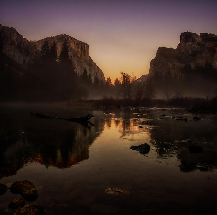 Yosemite National Park Photograph - Dusk at Valley View Yosemite National Park by Scott McGuire