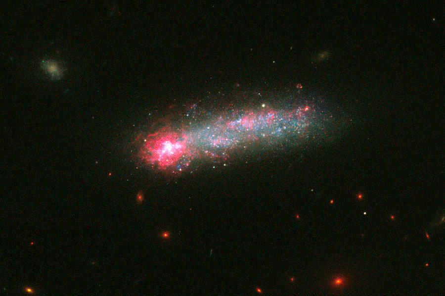 Dwarf Galaxy, Kiso 5639 Photograph by Science Source