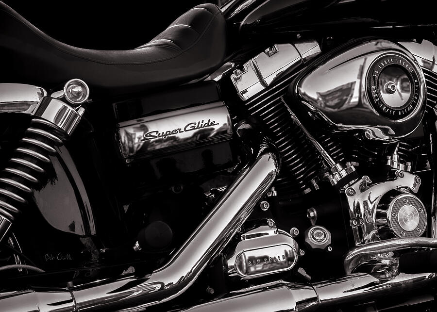 Black And White Photograph - Dyna Super Glide Custom by Bob Orsillo