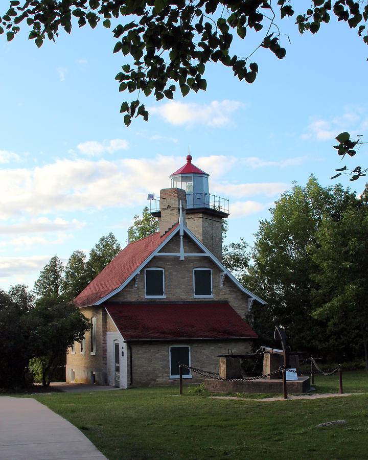 Eagle Bluff Lighthouse Photograph by George Jones