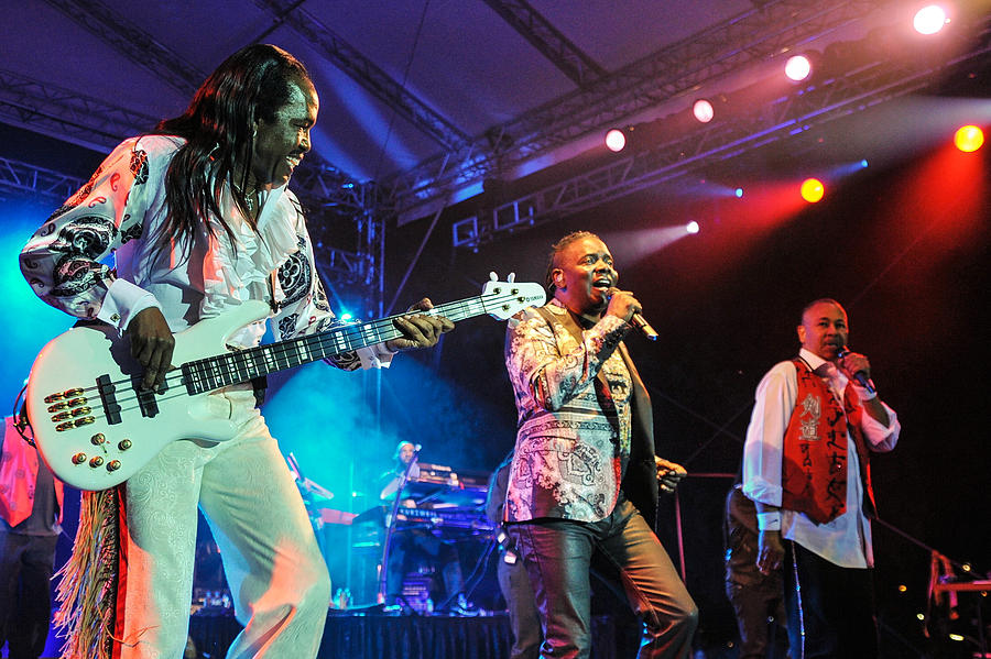 Earth Wind And Fire Photograph - Earth Wind and Fire by Jerry Frishman