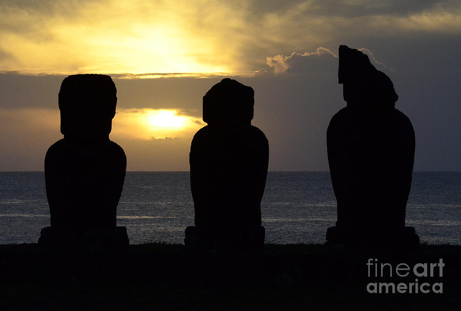 Easter Island 19 Photograph by Bob Christopher