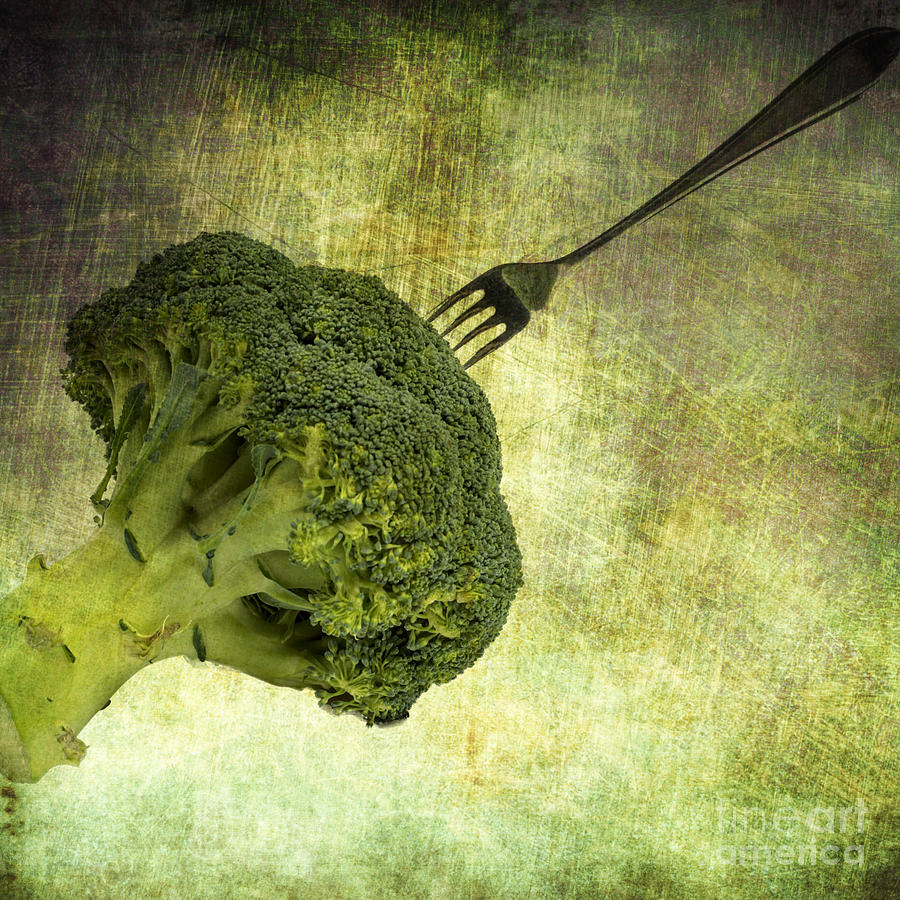 Eat your broccoli Digital Art by Patricia Hofmeester