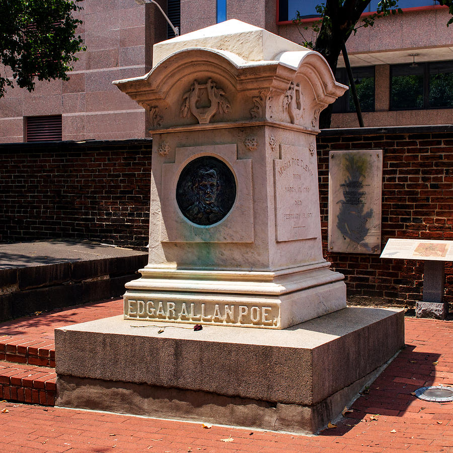 Edgar Allan Poe Tomb Photograph by Bill Swartwout