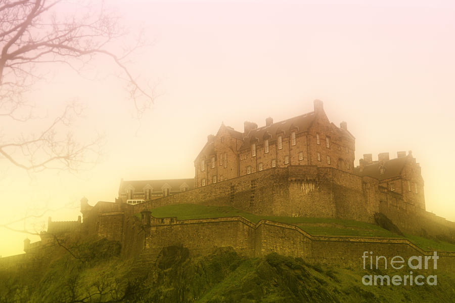 Edinburgh Castle Sunrise Photograph by Ann Garrett - Fine Art America