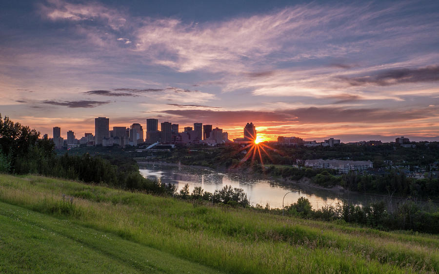 Edmonton Sunset Photograph by Edwina Podemski