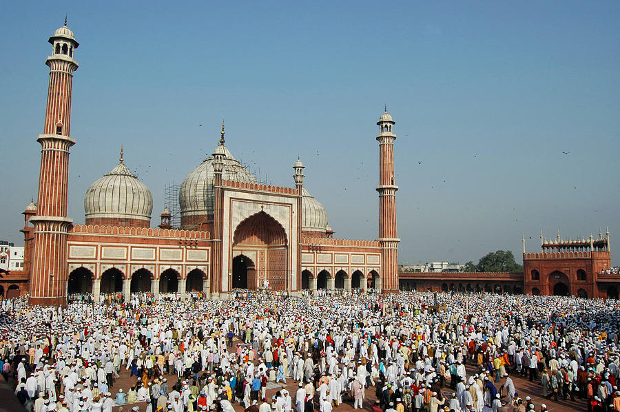 Eid ul Fitr at Jama Masjid, Delhi Photograph by Ameen Ahmed