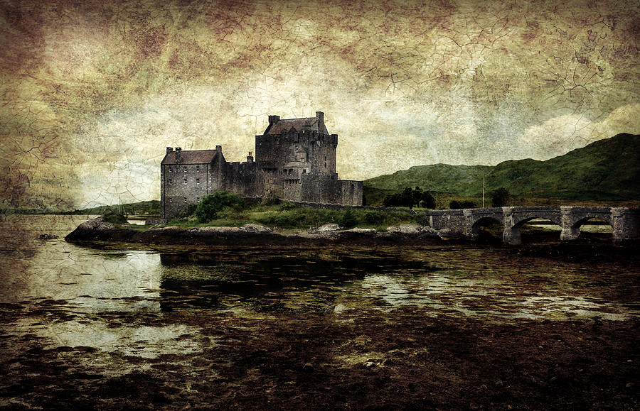 Castle Photograph - Eilean Donan castle in Scotland by RicardMN Photography