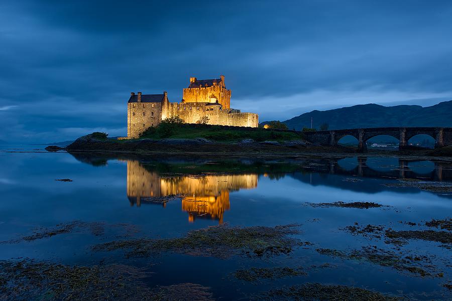Eilean Donan Castle Photograph by Stephen Taylor