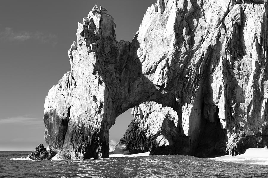 Paradise Photograph - El Arco in Black and White by Sebastian Musial