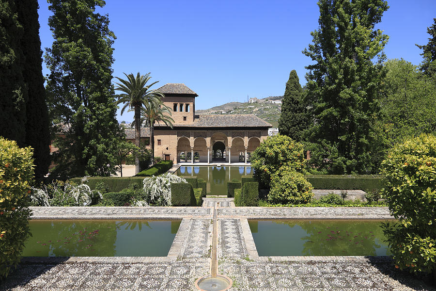 El Partal in the Alhambra Gardens, Granada Photograph by Kelvinjay