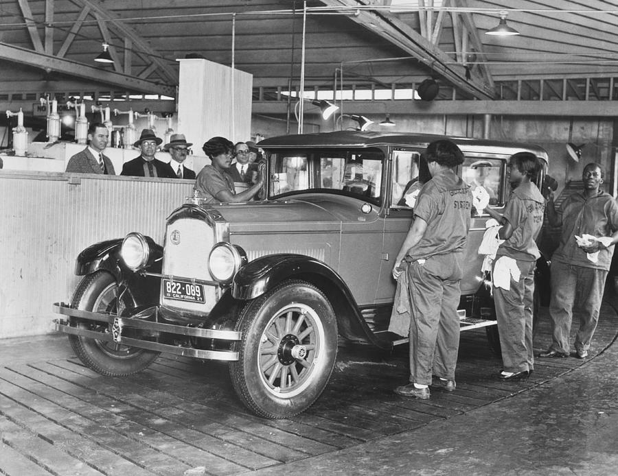El Patio Auto Laundry Photograph by Underwood Archives