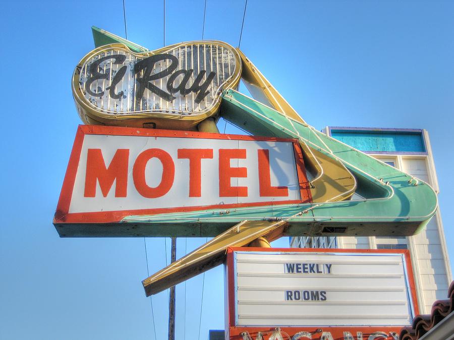 El Ray Motel Photograph by Jane Linders