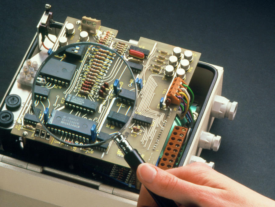Electronic Circuitry Belonging To A Burglar Alarm Photograph by Peter Aprahamian/science Photo Library.