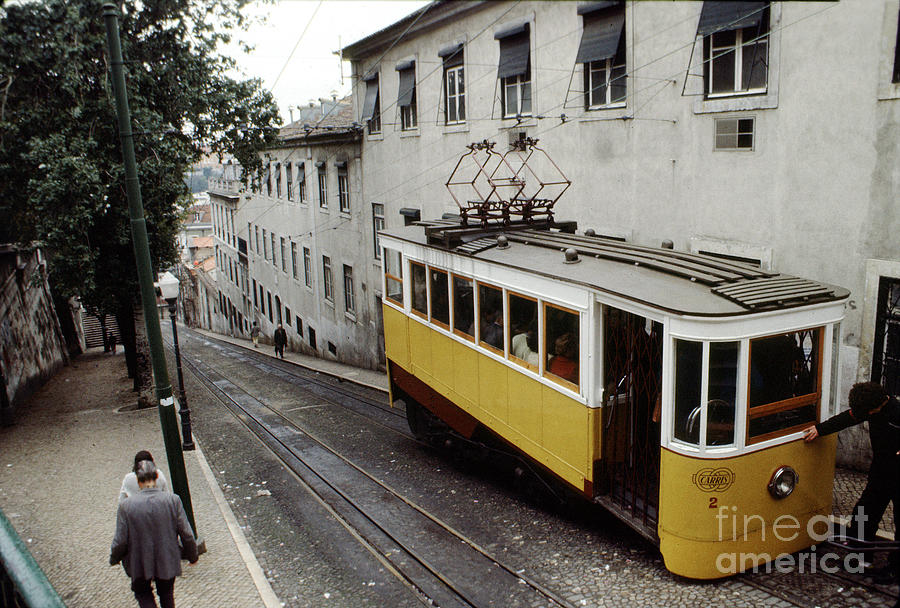 Elevador da Gloria Funicular Photograph by Wernher Krutein - Pixels