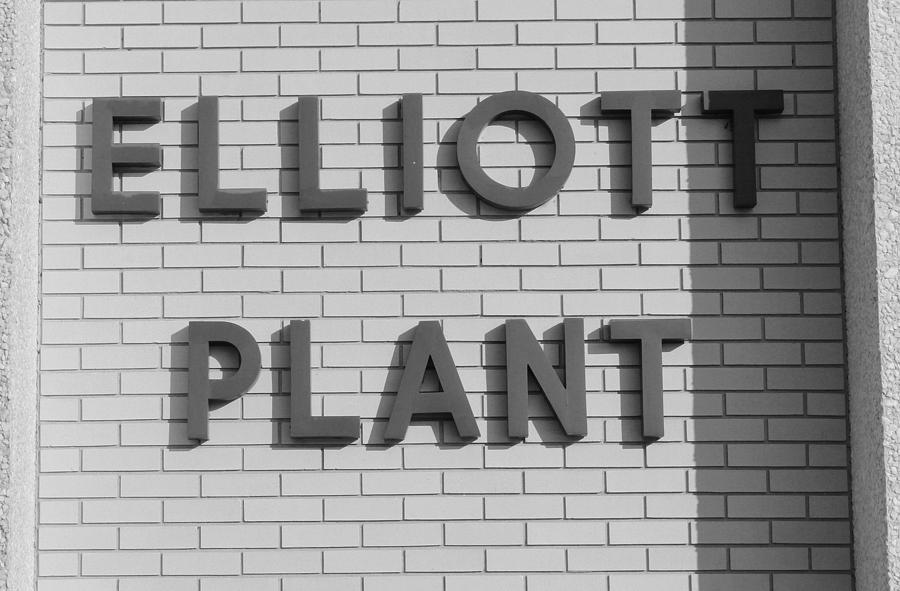 Elliott Plant Photograph