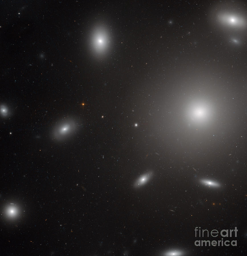 Elliptical Galaxy, Ngc 4874 Photograph by Science Source