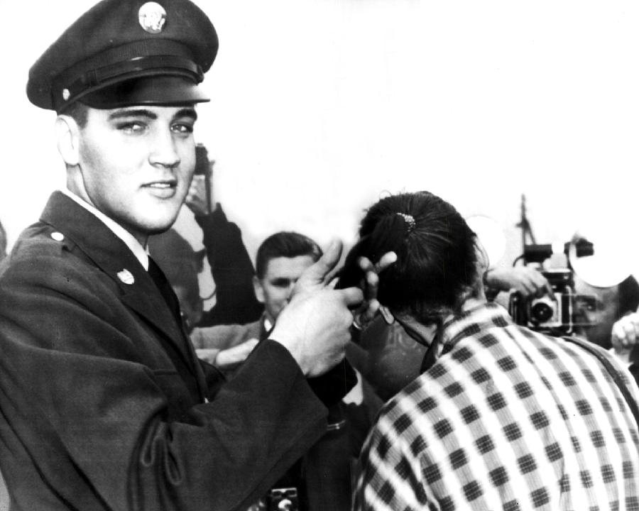 Elvis Presley Cuts Army Recruits Hair Photograph By Retro Images ...