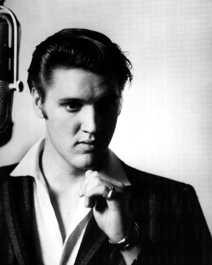 Elvis Presley Photograph - Elvis Presley In The Studio by Retro Images Archive