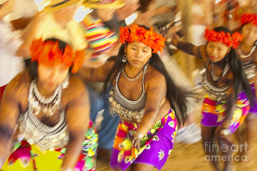 Jungle Photograph - Embera Villagers in Panama by David Smith