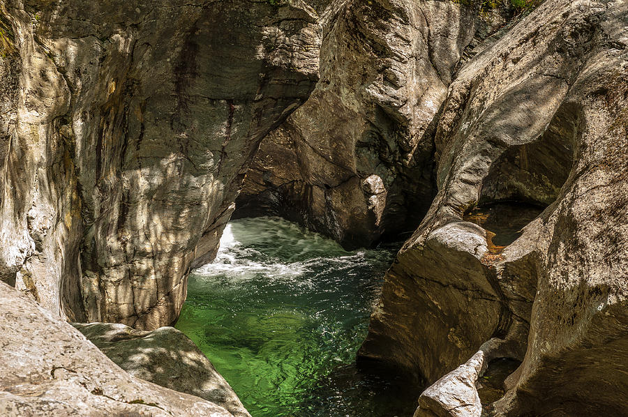 Emerald Gorge Photograph by Paul Johnson