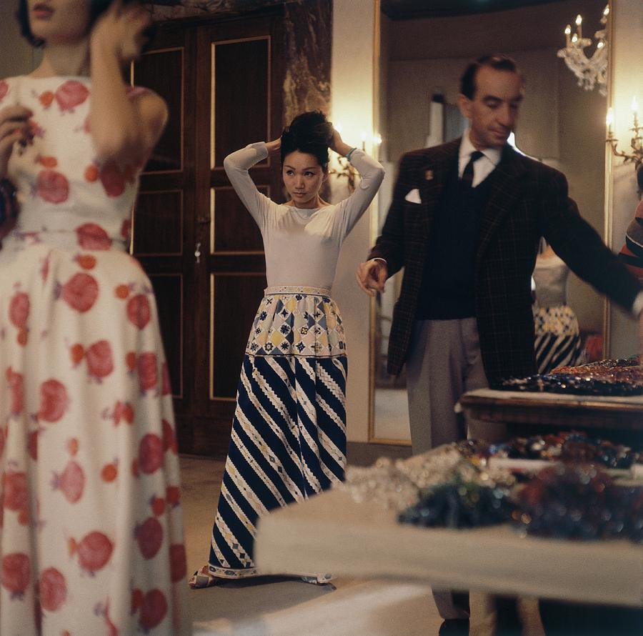Emilio Pucci With Models Photograph by Horst P. Horst