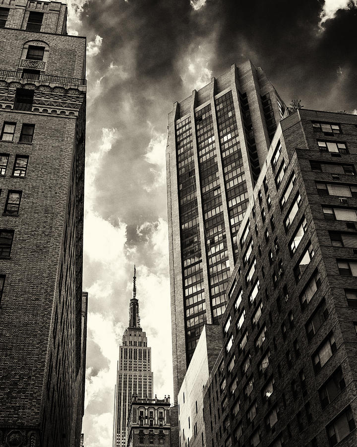 New York City Photograph - Empire State building by Dick Wood
