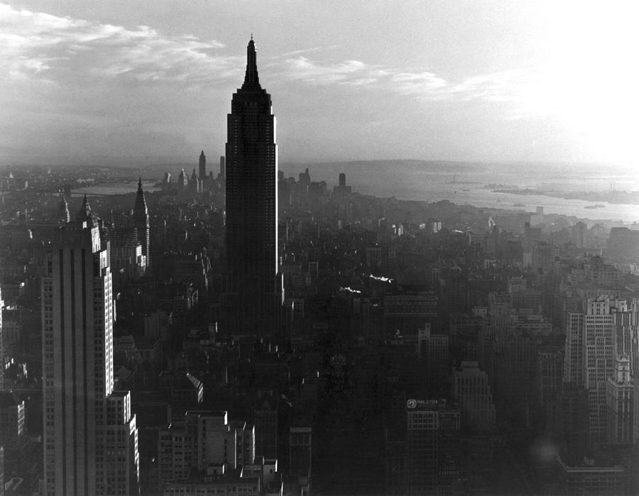 Empire State Building Photograph by Underwood Archives