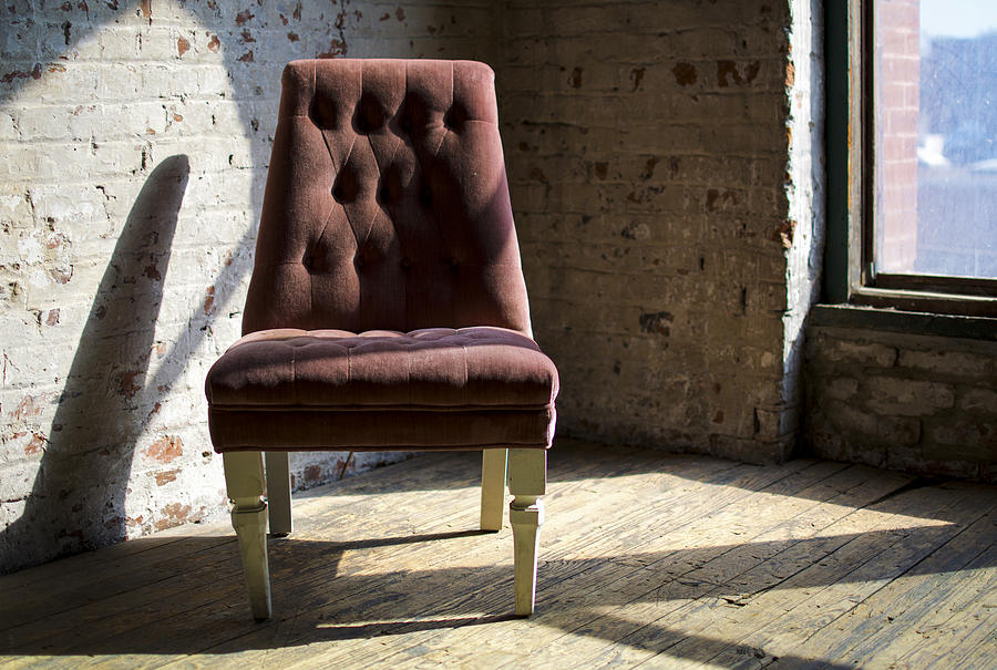 Still Life Photograph - Empty Chair by Patricio Lazen