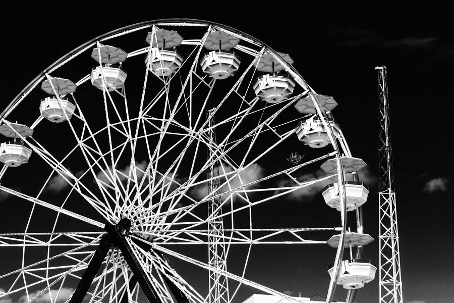 Empty Daytona Beach Ferris Wheel Photograph
