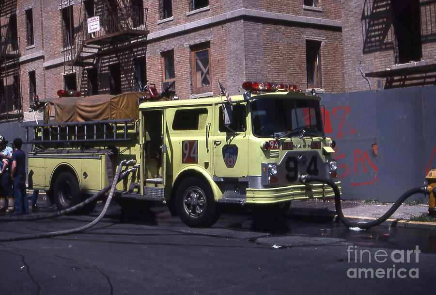 Engine 94 FDNY Lime Photograph by Steven Spak