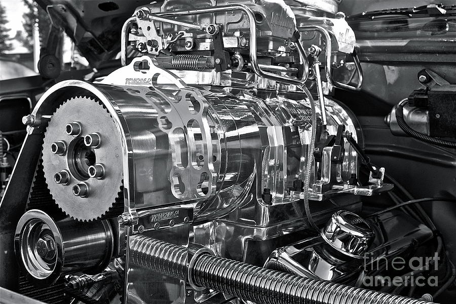 Engine Envy Photograph by Linda Bianic
