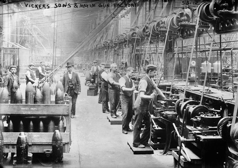 England Arms Factory Photograph by Granger