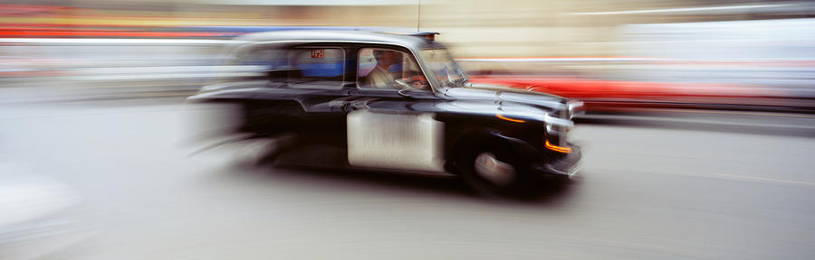 England, London, Moving Cab Photograph by Panoramic Images