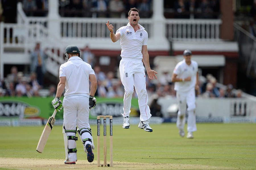 England v South Africa: 3rd Investec Test - Day One Photograph by Gareth Copley