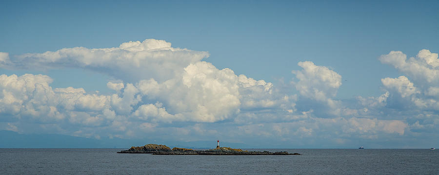 Lighthouse Island Nanaimo Photograph by Roxy Hurtubise