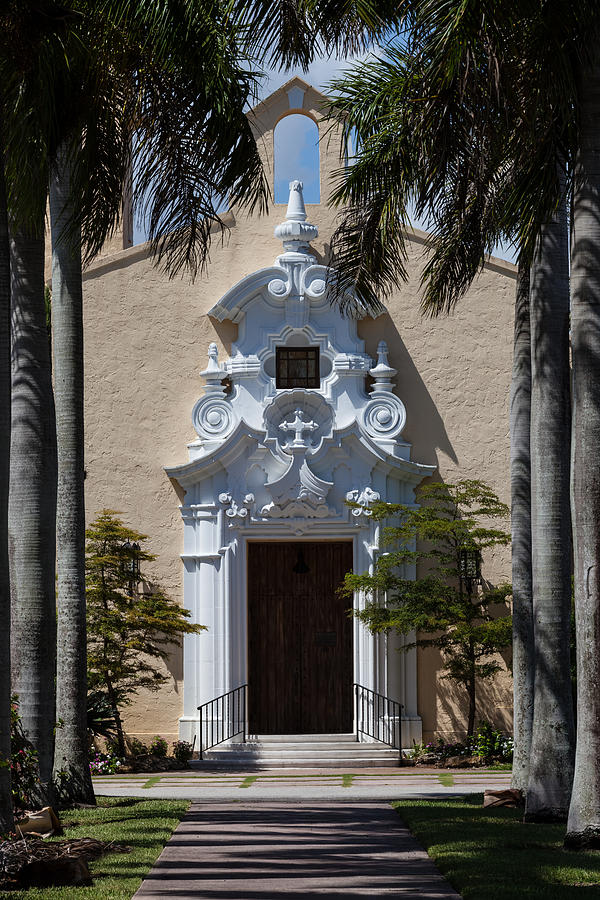 Entrance to Congregational Church Photograph by Ed Gleichman