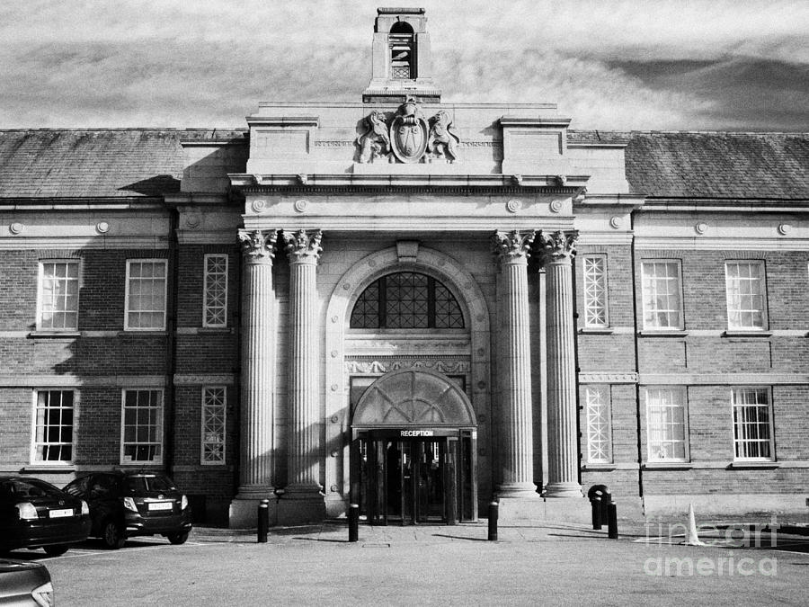 Entrance To Edge Hill University Main Building Ormskirk Lancashire Uk ...