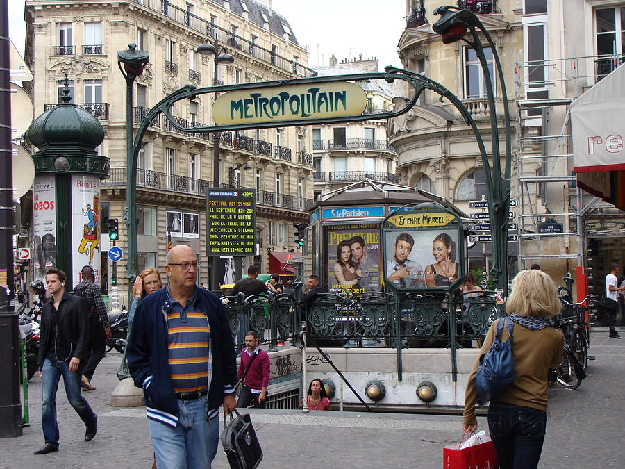 Paris Photograph - Entrance To The Paris Metro by Ira Shander