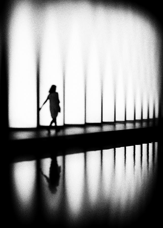 Woman Photograph - Entre De Deux Blanches by Eric Drigny Woman Photograph - Entre De Deux Blanches by Eric Drigny