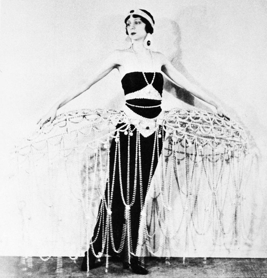 Erte Costume, 1922 Photograph by Granger
