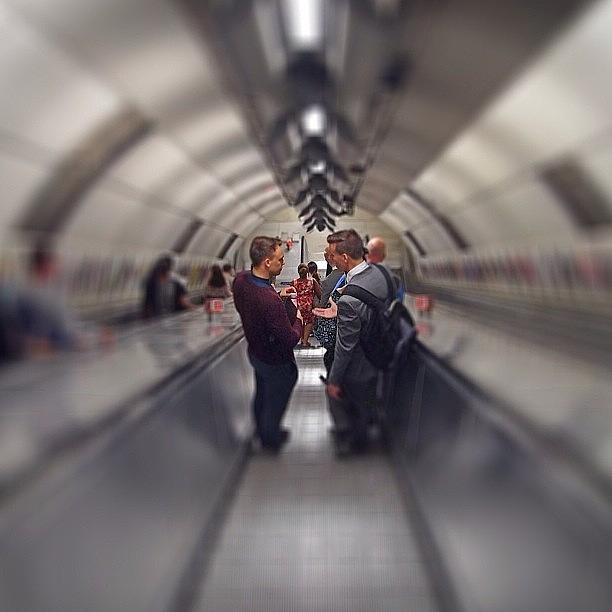 London Photograph - Escalator Chat

#ig_london by Neil Andrews