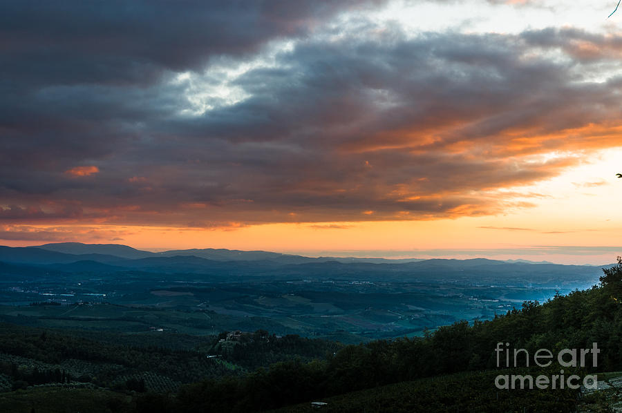 Evening view of the Tuscan Countryside Photograph by Peter Noyce