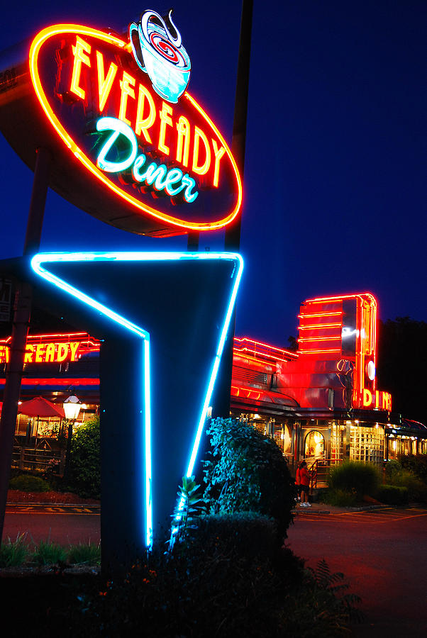 Eveready Diner Photograph by James Kirkikis