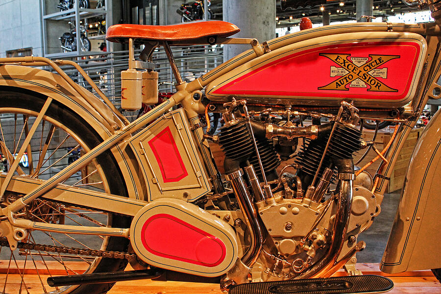 Excelsior Auto Cycle Photograph by Judy Vincent