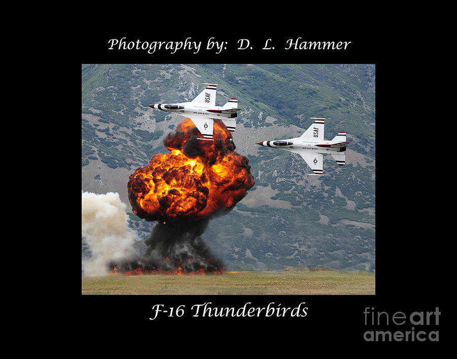 F-16 Thunderbirds Photograph by Dennis Hammer