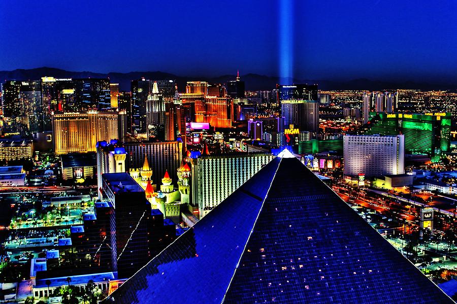 Las Vegas Photograph - Fabulous Las Vegas by Benjamin Yeager