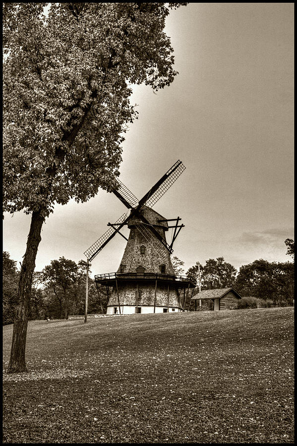 Fabyan Windmill Batavia Illinois Photograph by Roger Passman